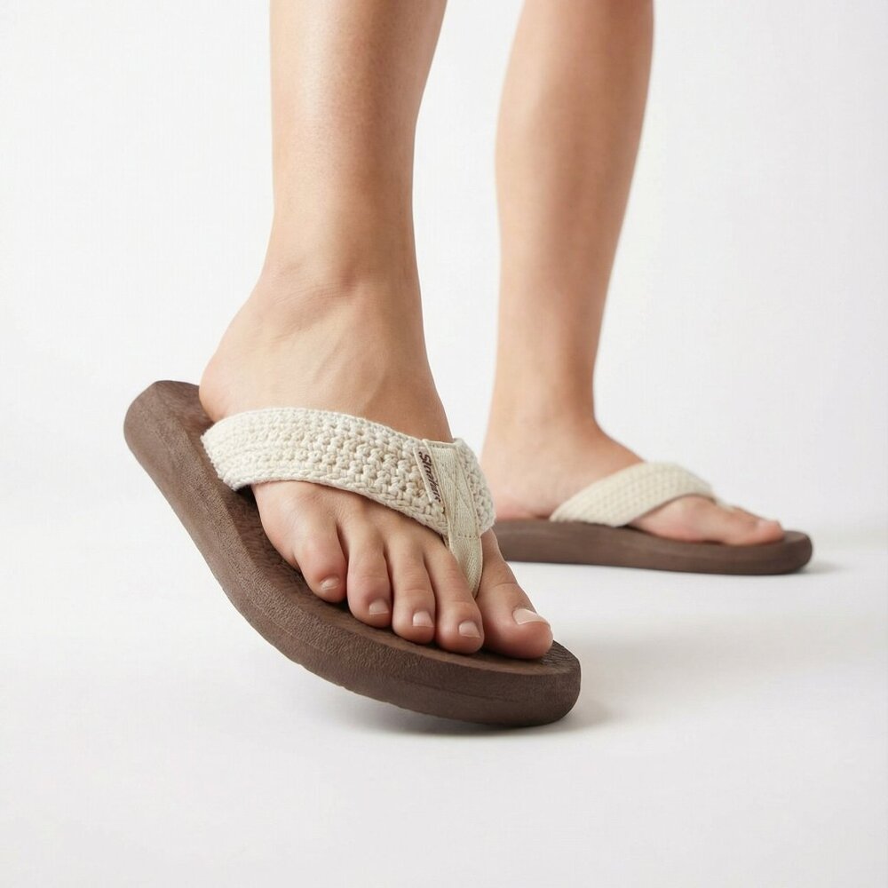 Skechers Relaxed Fit® Cali® Asana Valley Chic Sandal in Light Brown Size 6